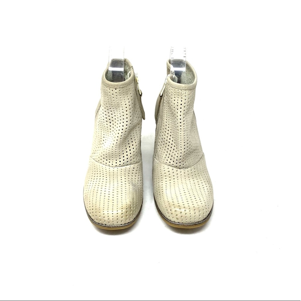 MJus Booties - Picture 2 of 8
